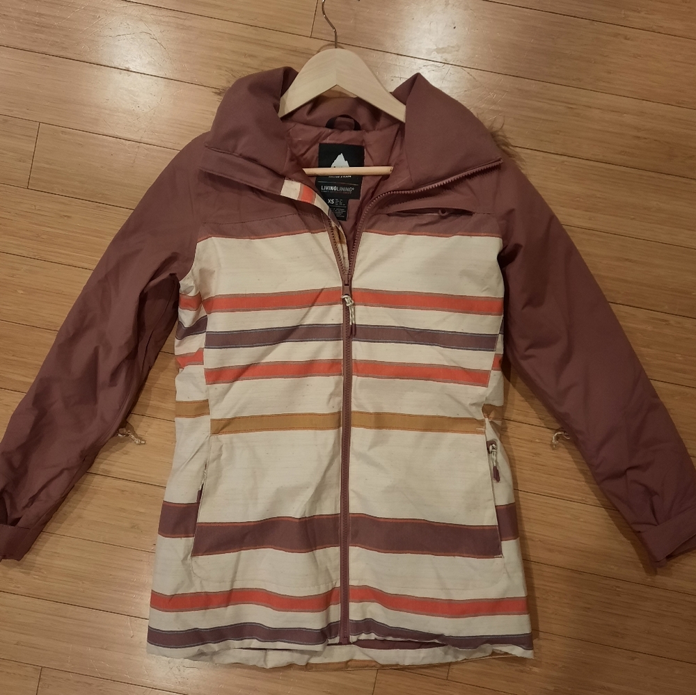 Burton insulated boarding jacket xsm EUC